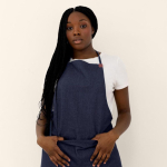 Avental feito de algodão denim com detalhes em PU 190 g/m2 cor azul ganga vista detalhe 2