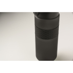 Garrafa de rPET com tampa rebatível e palhinha incluída 700 ml cor preto vista fotografia sexta vista