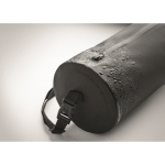 Saco desportivo de forma cilíndrica de rPET com alças amovíveis cor preto vista fotografia quarta vista