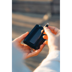 Powerbank 5 em 1 com cabos de carregamento e suporte 5.000 mAh cor preto vista de ambiente 4