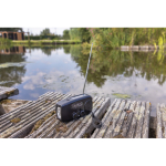 Rádio de emergência multifunções em ABS reciclado e manivela 1.800 mAh cor preto vista de ambiente 2