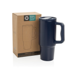 Copo de aço reciclado com bocal dobrável e tampa de rosca 900 ml cor azul-marinho vista com caixa