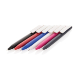Caneta de plástico reciclado com tinta ultradeslizante escrita azul cor cor-de-rosa vista geral