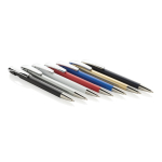 Caneta em plástico reciclado com recarga Dokumental® escrita azul cor preto vista geral