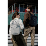 Mochila expansível em tecido reciclado com fecho Duo-Zipper 16'' cor preto vista de ambiente