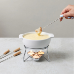 Fondue de queijo em cerâmica com aquecimento por velas 750 ml Boska cor branco vista de ambiente 3