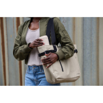 Copo térmico em aço reciclado com tampa 360° e 354 ml Topl To Go cor branco vista de ambiente