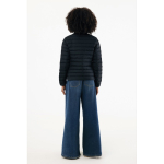 Casaco acolchoado de poliéster reciclado mulher casual fit 70 g/m2 IQONIQ Maiko cor preto quarta vista com modelo