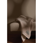 Manta elegante em poliéster reciclado com toque suave e quente 260 g/m2 cor branco-sujo vista de ambiente
