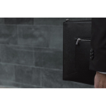 Capa reciclada para PC com design elegante e acesso rápido 16'' cor preto vista de ambiente 4