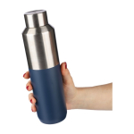 Garrafa de aço inoxidável reciclado com tampa prateada 600ml quarta vista