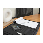Portfólio profissional de microfibra com folhas de notas e calculadora terceira vista