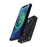 Powerbank sem fios magnético de plástico reciclado 5000 mAh cor preto