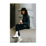 Recipiente de comida com talheres e tampa isolante com válvula 400 ml cor cor-de-rosa claro imagem de estilo de vida