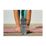 Garrafa desportiva de plástico, tampa rebatível e palha 600 ml Mepal cor preto imagem de estilo de vida