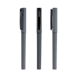 Roller reciclado com corpo de borracha e escrita macia, tinta preta cor cinzento-escuro