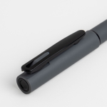 Roller reciclado com corpo de borracha e escrita macia, tinta preta