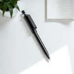 Caneta de ABS reciclado com mecanismo de botão, tinta azul cor preto