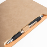 Caderno ecológico com porta-caneta lateral, folhas A5 lisas