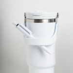 Copo térmico de aço inoxidável com tampa dupla e pega dobrável 900 ml