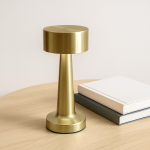 Candeeiro de mesa com 3 modos de luz e sensor tátil na parte superior cor dourado quarta vista
