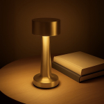 Candeeiro de mesa com 3 modos de luz e sensor tátil na parte superior cor dourado quinta vista