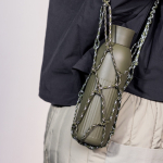 Garrafa térmica de aço reciclado com tampa a pressão 500 ml cor verde oliva terceira vista