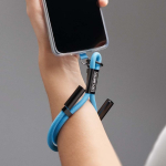 Pulseira para carregar o telemóvel tipo-C personalização total cor ciano quinta vista