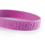 Pulseira de silicone para eventos 100% personalizável feita a medida cor lilás