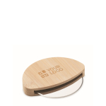 Cortador de pizza redondo com pega de bambu e protetor cor madeira vista principal