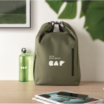 Mochila roll-top rPET para portátil com bolso lateral elástico 15'' cor verde militar vista conjunto principal