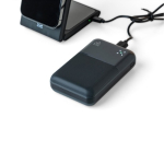 Powerbank de plástico reciclado com carga rápida 20 000 mAh primeira vista