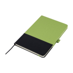 Caderno de rPET com detalhe de PU em baixo, folhas A5 pautadas quarta vista