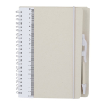 Caderno de cartão reciclado, caneta de tinta azul e folhas pautadas A5 cor branco primeira vista