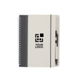 Caderno de cartão reciclado, caneta de tinta azul e folhas pautadas A5 vista principal