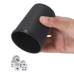 Jogo de dados com copo plástico de textura rugosa segunda vista