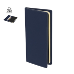 Caderno de capa dura e bolso no interior, folhas pautadas A5