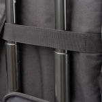 Mochila pele sintética para portátil com fecho e pontos de ancoragem 16'' cor verde-escuro vista detalhe 3