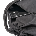 Mochila ecológica com cordões ajustáveis e bolso com fecho de correr cor preto vista detalhe 1