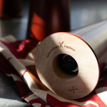 Moinho grande cónico de madeira de faia Sagaform cor vermelho-escuro quarta vista