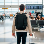 Mochila extensível tipo under the seat com bolso antirroubo 15,6''