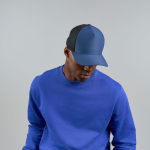 Boné trucker ecológico de 5 painéis com proteção solar UPF50