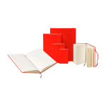 Caderno grande com fecho elástico Moleskine, páginas pautadas cor vermelho-escuro quinta vista