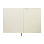 Caderno Moleskine Classic capa mole e fecho elástico, páginas pautadas cor preto terceira vista traseira