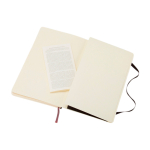 Caderno Moleskine Classic com nota ''em caso de perda'' pautado cor preto terceira vista