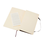 Caderno Moleskine Classic com capa mole e flexível, folhas lisas cor preto terceira vista traseira