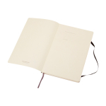 Caderno Moleskine Classic com capa mole e flexível, folhas lisas cor preto terceira vista frontal