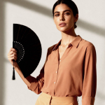 Leque de bambu e poliéster para personalizar com varetas de 21 cm cor preto quarta vista