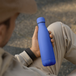 Garrafa térmica em aço inoxidável reciclado com toque suave 500 ml cor azul segunda vista