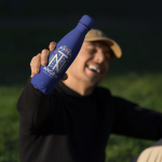 Garrafa térmica em aço inoxidável reciclado com toque suave 500 ml cor azul-escuro segunda vista